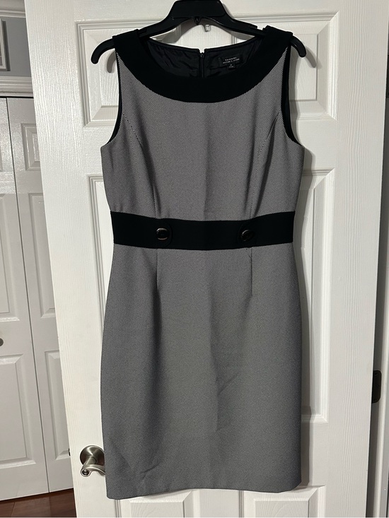 Calvin Klein Dresses & Skirts - Tahari Arthur S. Levine Black and Gray Sleeveless Sheath Dress
